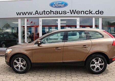 Volvo XC 60 XC60 Summum 2,0D*2.HAND*PANORAMA*AHK*LEDER*NAVI*