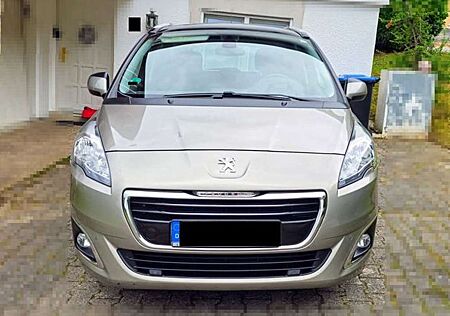 Peugeot 5008 Allure*NAVI*PANO*TEMPO*STANDHZ*8fachALU