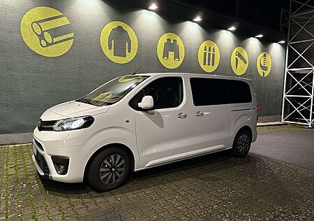 Toyota Pro Ace Proace 2,0-l-D-4D L1 (8-Si.) Team Deutschland