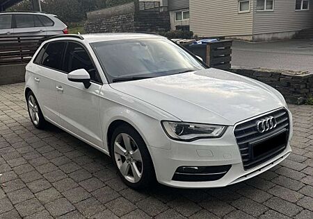 Audi A3 1.2 TFSI Sportback S tronic Ambiente