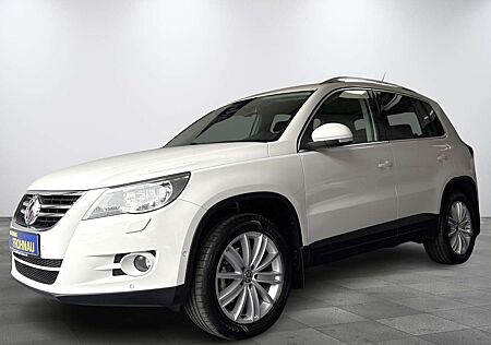 VW Tiguan Volkswagen Team 4Motion AHK Tempomat PDC Navi Sitzheizung