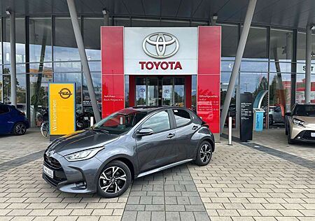 Toyota Yaris 1.5 Hybrid Teamplayer + COMFORT-PAKET