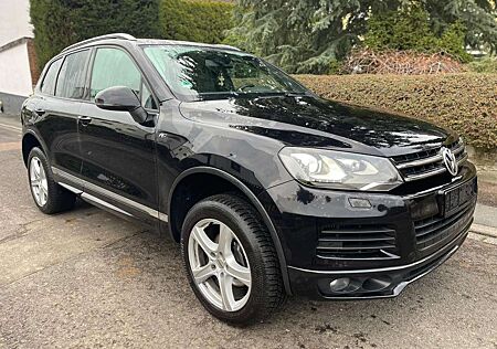 VW Touareg Volkswagen Diesel 3.0 V6 TDI R-Line