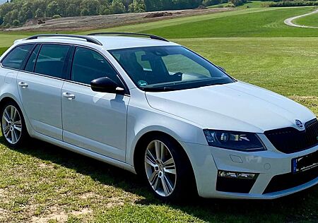 Skoda Octavia Combi 2.0 TDI (Green tec) DSGRS
