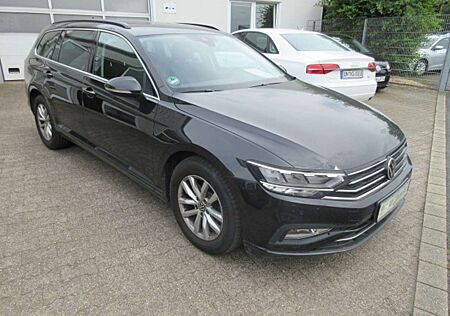 VW Passat Variant Volkswagen Business 2.0 TDI DSG NAVI AHK LED ALU APS SITZHZG