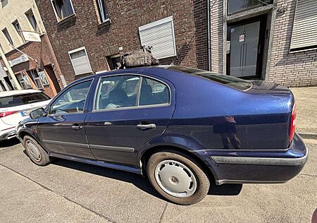 Skoda Octavia 1.6 GLX