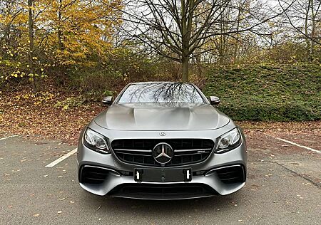 Mercedes-Benz E 63 AMG AMG E 63 S 4Matic AMG Speedshift 9G-MCT