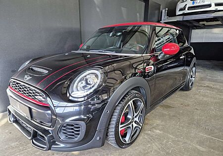 Mini John Cooper Works AUTOMATIK/CAM/NAVI/H&K