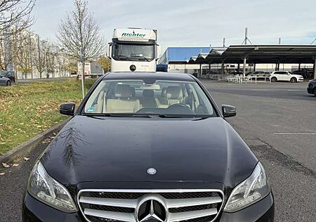 Mercedes-Benz E 200 CGI BlueEfficiency (212.034)