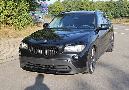 BMW X1 xDrive18d Aut. Individual / AHK / CarPlay