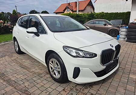 BMW 220 i Hybrid Active Tourer