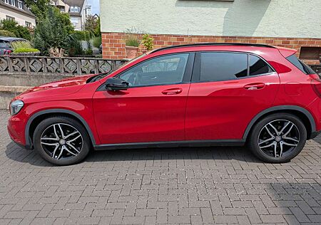 Mercedes-Benz GLA 200 CDI / d (156.902)