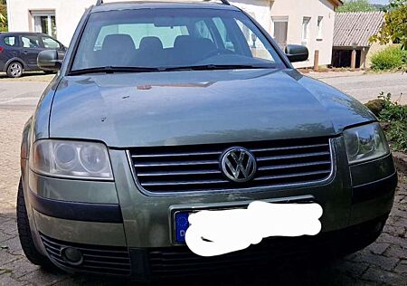 VW Passat Variant Volkswagen 1.9 TDI 4Motion Family