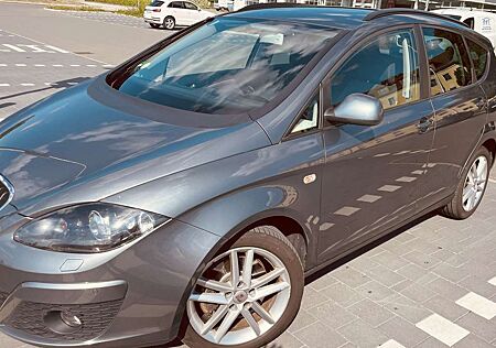 Seat Altea XL 2.0 TDI Allrad AHK, Standh, Klima, SH