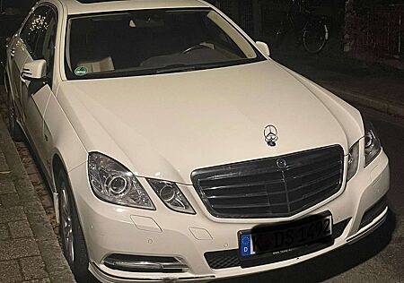 Mercedes-Benz E 250 CDI DPF BlueEFFICIENCY Automatik Elegance