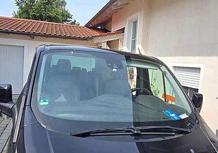 Ford Tourneo Custom 300 L1H1 VA Titanium