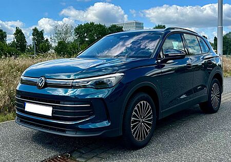 VW Tiguan Volkswagen 2.0 TDI SCR 4MOTION DSG Life AHK*Standheizung*uvm