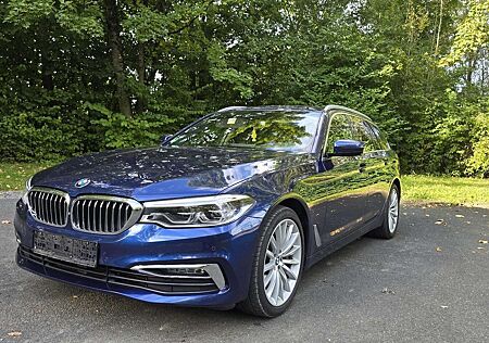 BMW 540i 540 xDrive Touring Aut. Luxury Line