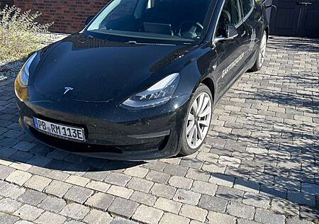 Tesla Model 3 Standard Reichweite Plus Hinterradantrieb