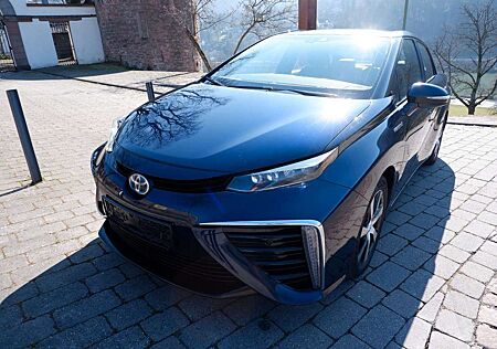 Toyota Mirai 400km Reichweite ACC Xenon Sitzheizung