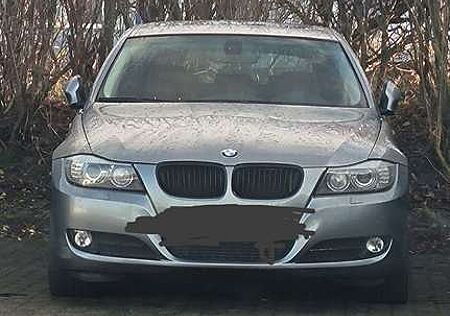 BMW 330d 330 xDrive DPF Touring Aut.