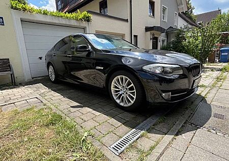 BMW 528i 528