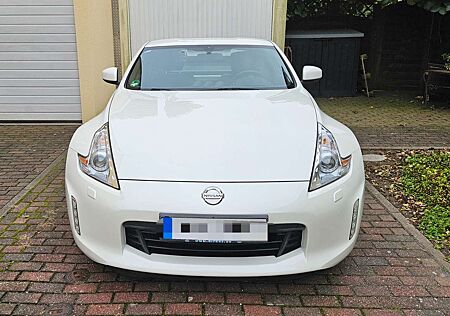 Nissan 370Z 370 Z Pack