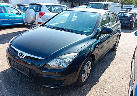 Hyundai i30 1.6 CRDi 66 kW Classic