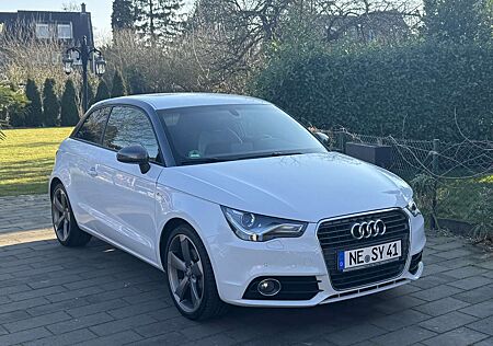 Audi A1 S tronic S line Sportpaket, Navi, Xenon, Rotor