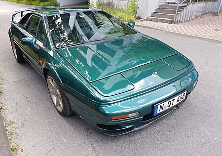 Lotus Esprit V8