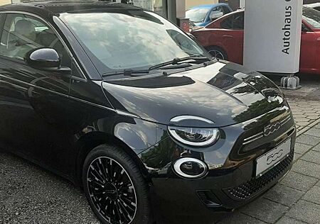 Fiat 500E La Prima by Bocelli