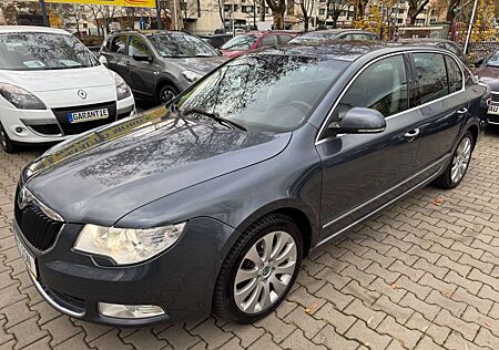 Skoda Superb Elegance*SCHECKHEFT*KLIMA