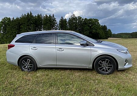 Toyota Auris Hybrid Edition