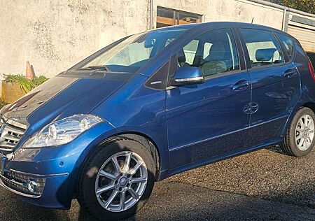 Mercedes-Benz A 180 Automatik Xenon PDC Sitzheizung Teilleder
