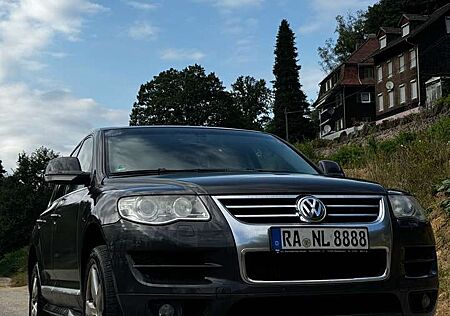 VW Touareg Volkswagen 3.0 V6 TDI DPF Aut.