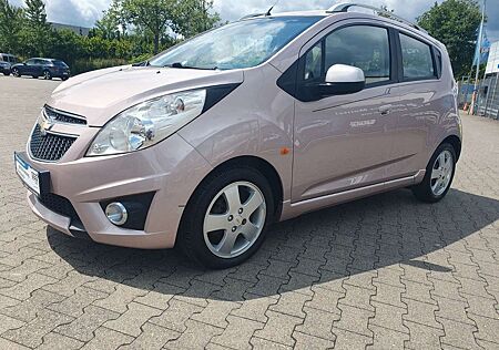 Chevrolet Spark 1.2 GARANTIE KLIMAAUTOMATIK PDC LEDER NAVI