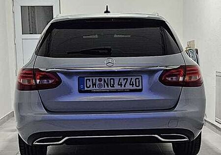 Mercedes-Benz C 220 (BlueTEC) d T 7G-TRONIC