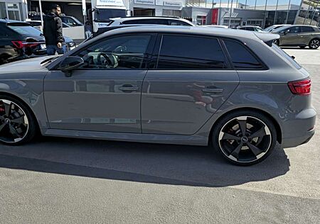 Audi RS3 2.5 TFSI quattro