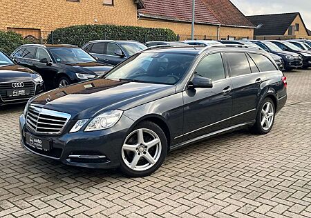 Mercedes-Benz E 200 T+AHK+Leder+LED+Scheckheft