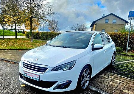 Peugeot 308 Allure*Autom*1.Hand*Scheckheft*Panorama*17"Alu*