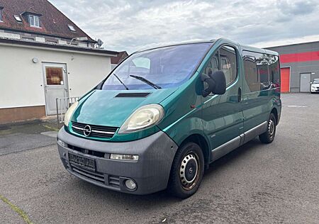 Opel Vivaro Kombi L1H1 2,7t - 9 SITZER-AHK-KLIMA