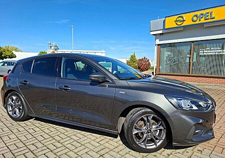 Ford Focus gebraucht kaufen Ford Focus Lim. ST-Line+KLIMAAUTO+NAVI+FSHZ+SHZ+AHK+
