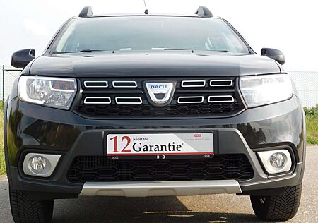Dacia Sandero Stepway Celebration Klimaautomatik Navi Kamera