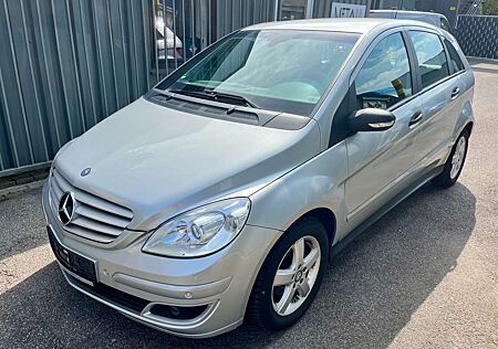 Mercedes-Benz B 170 123.821 KM PDC SHZ TEMPOMAT