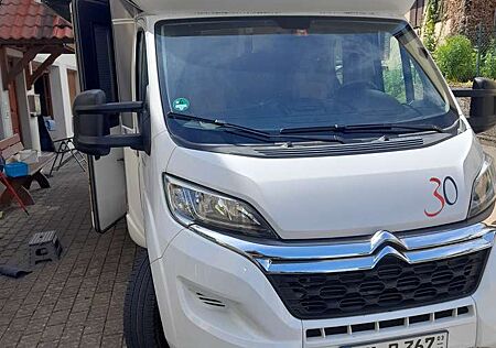 Caravans-Wohnm Bürstner Ixeo 710 Edition 30