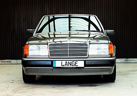 Mercedes-Benz 230 Neuwertiger Mercedes W124 aus Spanien , 1a Zustand