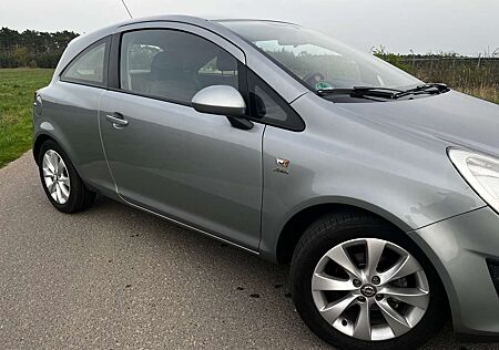 Opel Corsa 1.4 16V Active