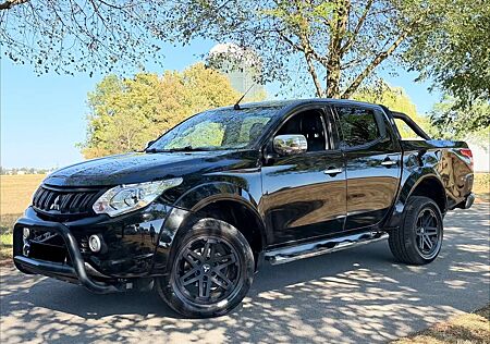 Mitsubishi L200 Top Doppelkabine 4WD*Automatik*Leder*Navi*Xenon