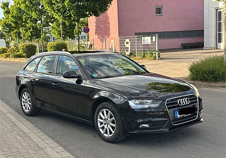 Audi A4 2.0 TDI Avant Attraction MMi Navi
