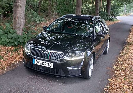 Skoda Octavia Combi 2.0 TDI (Green tec) DSG RS